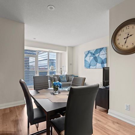 Globalstay Modern Apartments In North York Skyscraper Toronto Bagian luar foto
