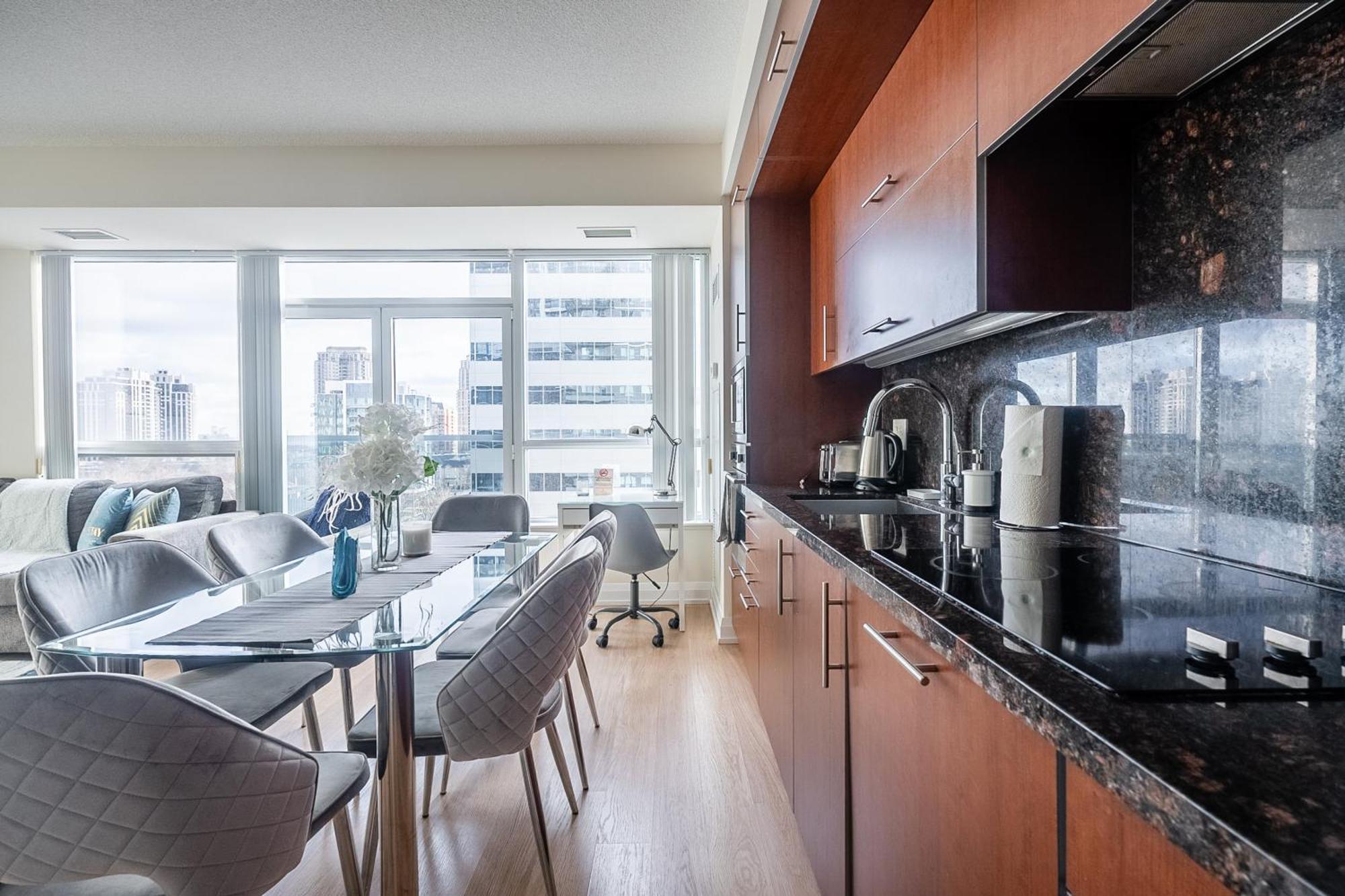 Globalstay Modern Apartments In North York Skyscraper Toronto Bagian luar foto