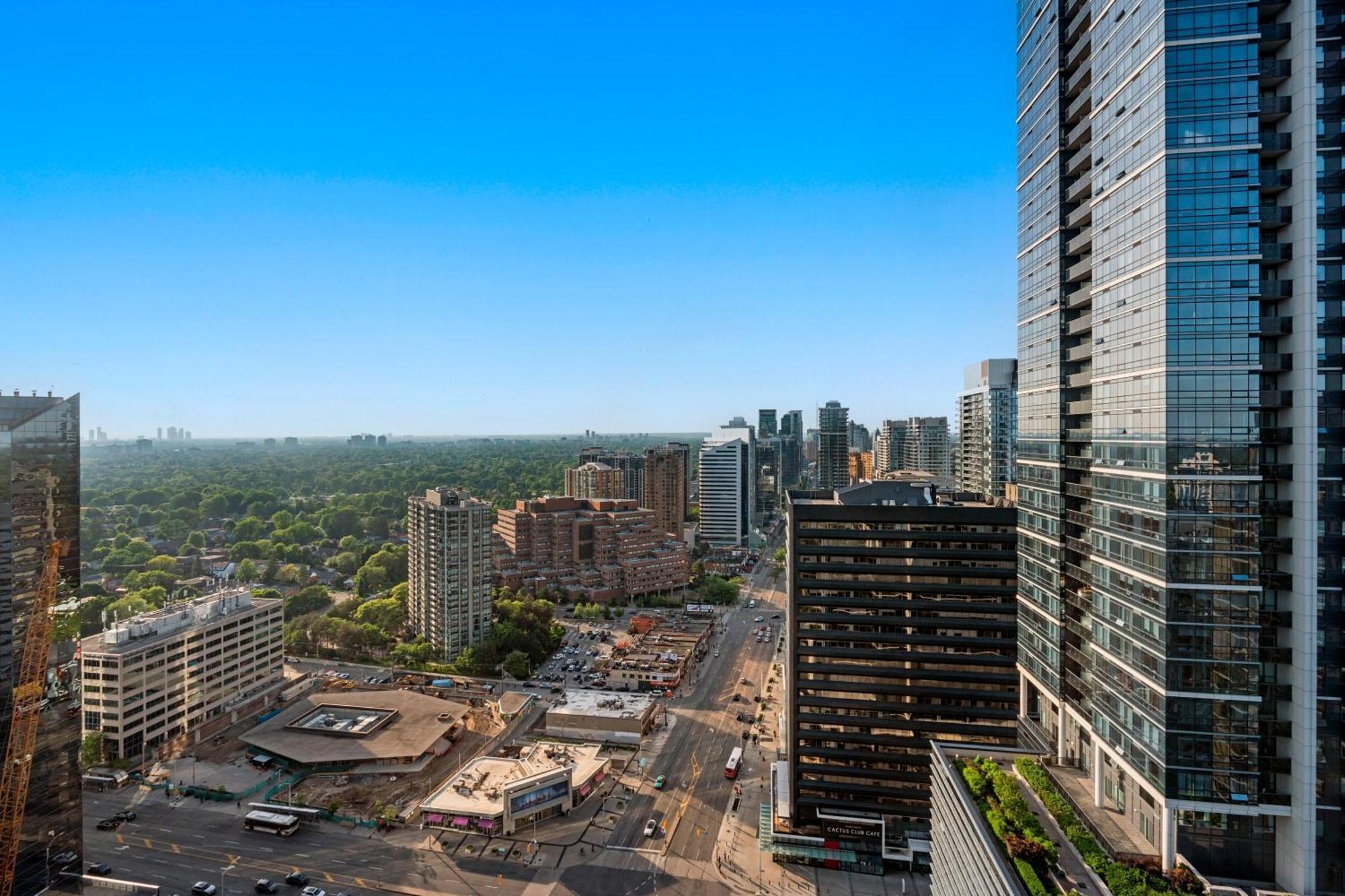 Globalstay Modern Apartments In North York Skyscraper Toronto Bagian luar foto
